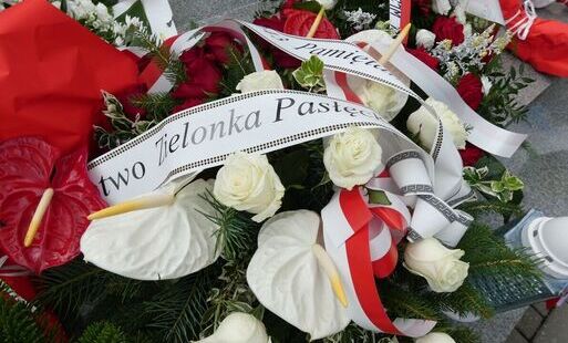Zdjęcie do W Zielonce Pasłęckiej oddano hołd ofiarom Walki i Męczeństwa Wsi Polskiej